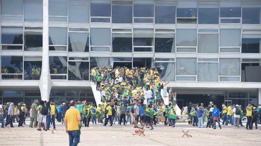 08.jan.23 - Bolsonaristas geraram caos em Brasília em uma tentativa de golpe com a invasão do STF, Congresso Nacional e Palácio do Planalto