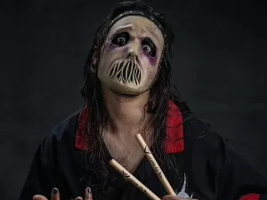 Slipknot demite baterista que substituiu Joey Jordison e explica motivo