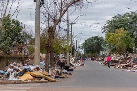 Ruas do bairro Mathias Velho, em Canoas, área metropolitana de Porto Alegre, após três meses da enchente. (Julho/24)