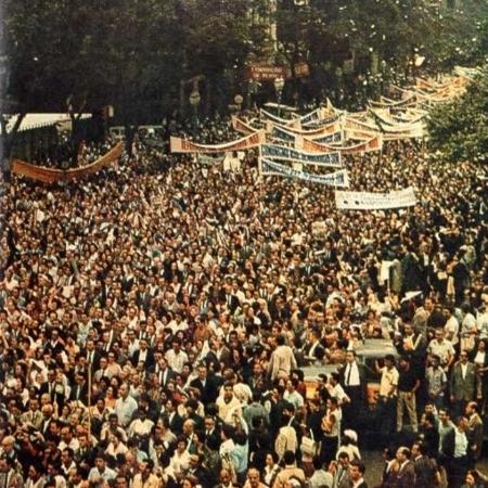 Marcha da Família com Deus pela Liberdade, no Rio, comemorando golpe em 2 de abril de 1964 - CPDOC/FGV/ R251 Fatos e Fotos Gente