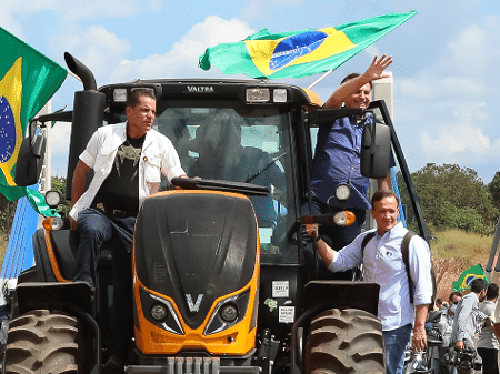 Uso de grana de pobre para trator: Bolsonaro como presidente dos ricos