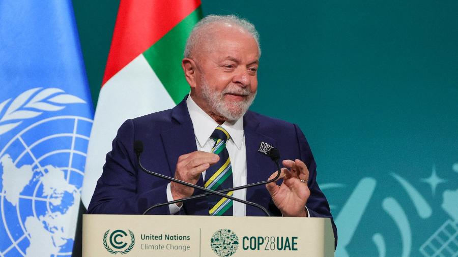 Lula em discurso na COP28, em Dubai - Giuseppe Cacace - 01.dez.2023/AFP