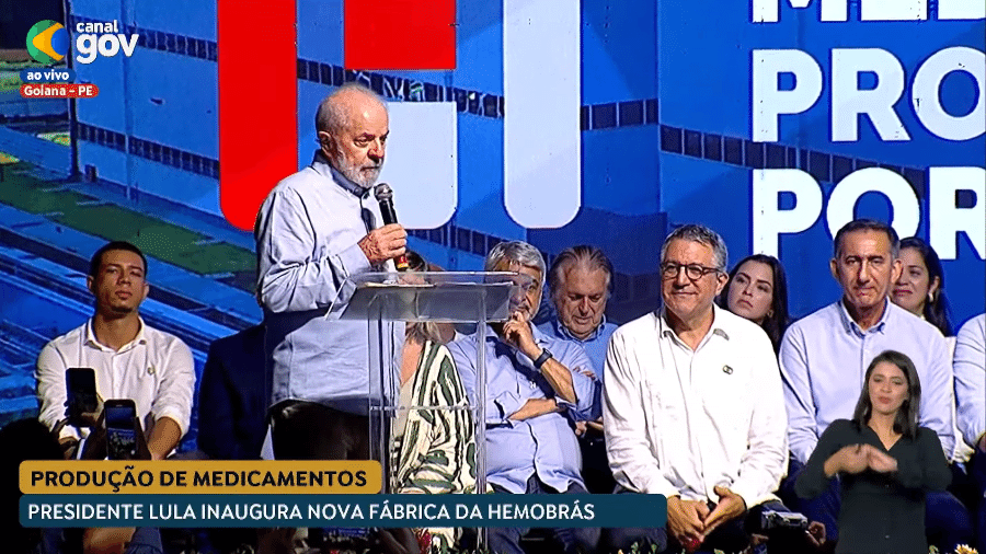 Bivar no palanque de Lula