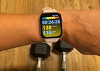 Huawei Watch Fit 3 tem jeitão Apple, mas é mais barato e bateria dura muito (Foto: Bruna Souza Cruz/UOL)