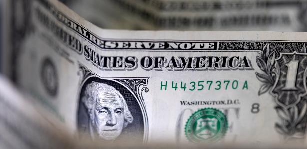Dólar tem alta próxima de 1% e fecha o dia valendo R$ 5,58; Bolsa cai 0,19%