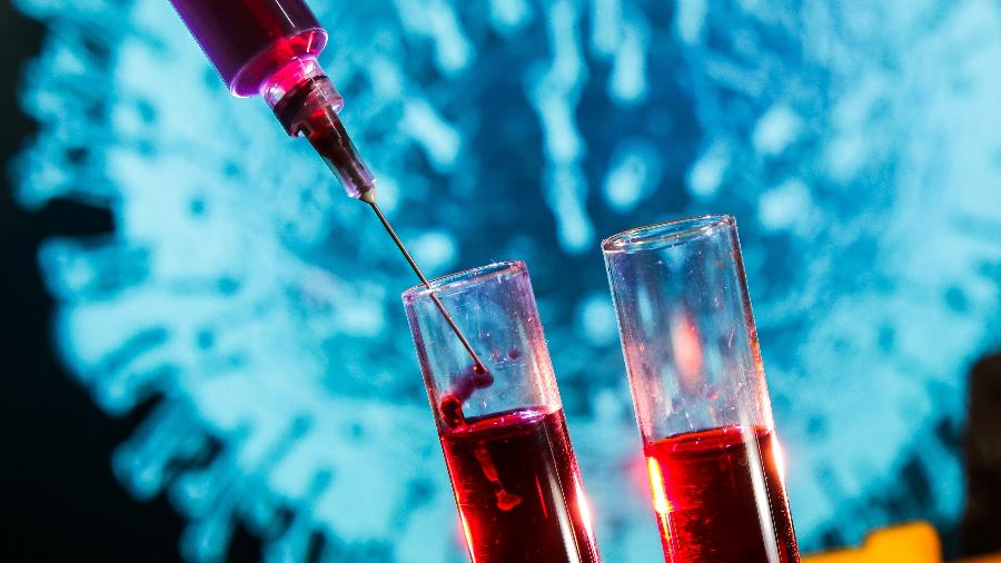 27.jan.2020 - Foto de estúdio de seringa e tubos de ensaio, ilustra o Coronavirus, que surgiu na China, em Wuhan, no início de 2020 - Cadu Rolim - 27.jan.2020/Estadão Conteúdo
