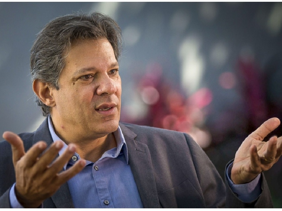 Haddad criticou regime soviético em mestrado de Economia