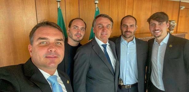 Após rescisão de vistos, filhos de Bolsonaro criticam Judiciário