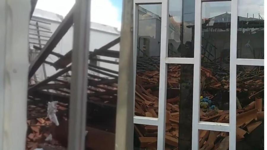 Segundo Polícia Civil, teto de igreja passou por reforma antes de desabar no sábado (24) - Reprodução de vídeo