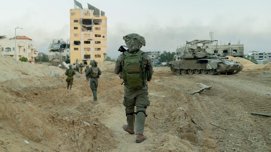 Soldados de Israel nas ruas da Faixa de Gaza