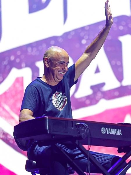 Alberto Griselli, italiano que comanda a TIM no Brasil, tocou teclado na The Clevel Band, a banda de CEOs que se apresentou no Rock in Rio