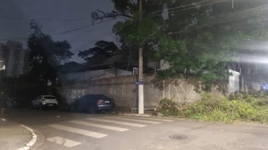 Rua Elian Zayat, no Jardim Iracema, está sem energia desde sexta-feira (11)