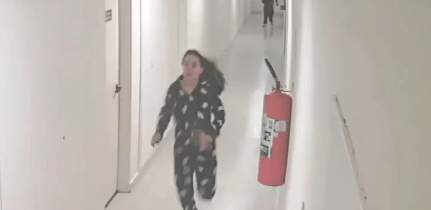 Mulher aplica mata-leão em invasor e impede estupro em apartamento