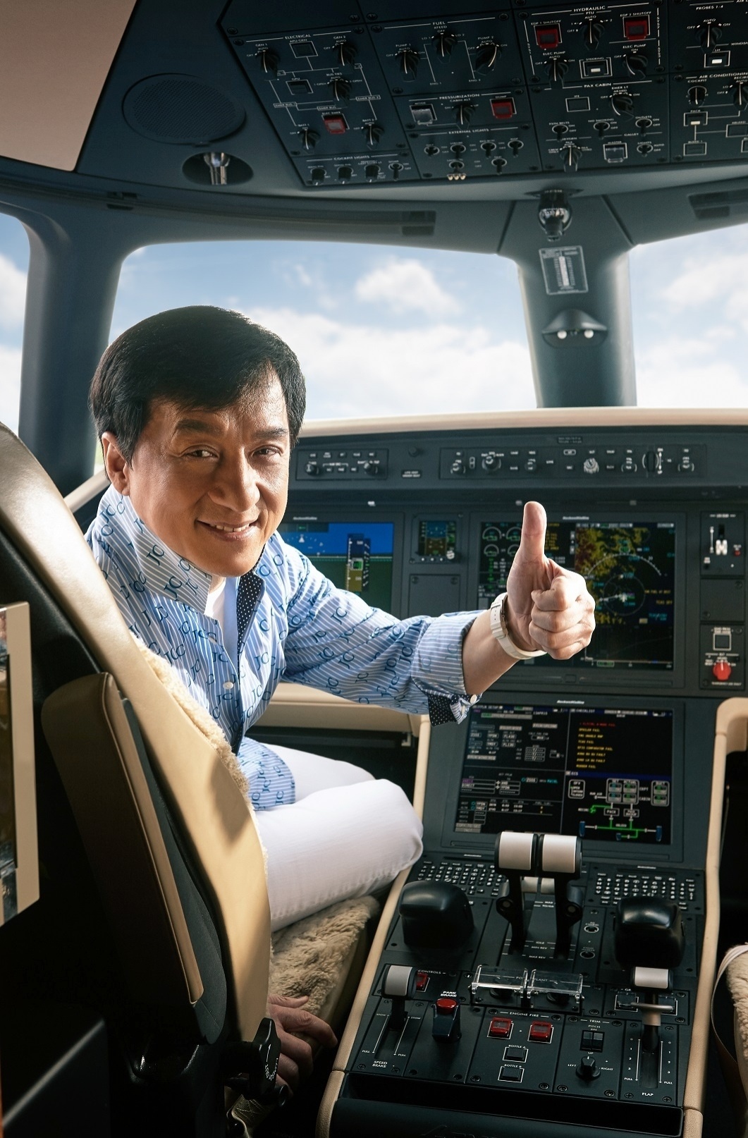 Embraer entrega jato de US$ 20 milhões para Jackie Chan - Divulgação