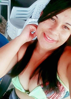 Camila Sales, 22, havia ganhado escova elétrica de brinde no dia em que morreu - Reprodução/Facebook