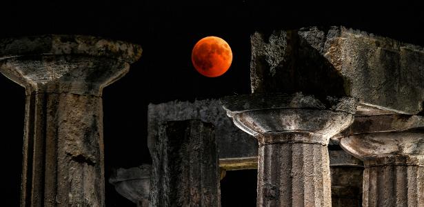 Eclipse lunar março 2025: veja que horas começa a 'Lua de Sangue' hoje