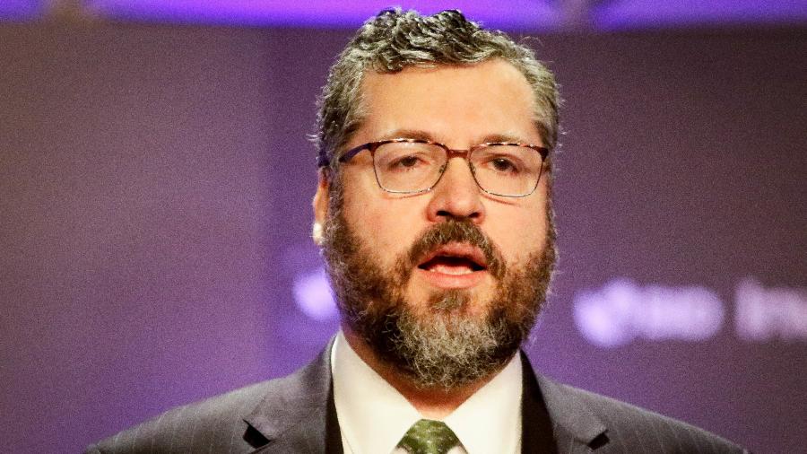 O Ministro de Relações Exteriores, Ernesto Araújo, durante Abertura Oficial do Fórum de Investimentos Brasil 2019 - Aloisio Mauricio/Fotoarena/Estadão Conteúdo