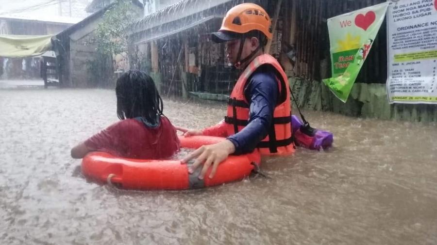 Supertufão levou grande quantidade de chuva para ilhas filipinas com ventos de até 195 km/h - Reprodução/ Philippine Coast Guard