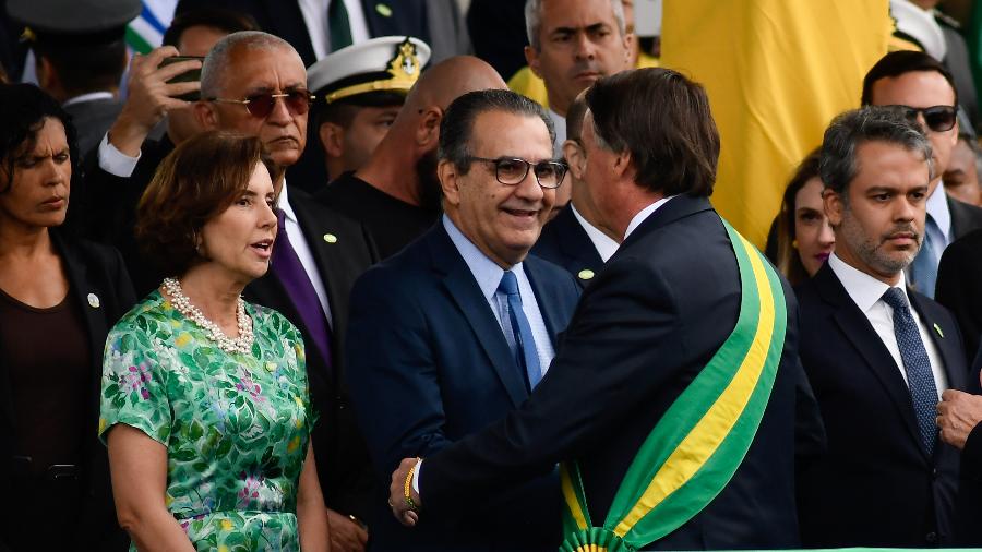 7.set.2022 - Presidente Jair Bolsonaro cumprimenta pastor Silas Malafaia nas comemorações do Bicentenário da Independência do Brasil, em Brasília - ON MOLINA/FOTOARENA/ESTADÃO CONTEÚDO