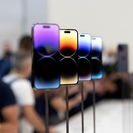 Mais da metade dos brasileiros quer um celular novo