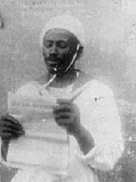 João Cândido, o Almirante Negro, lendo o manifesto dos marinheiros, em 1910