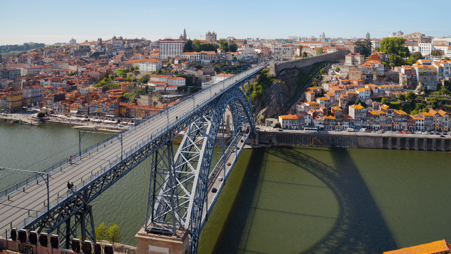 Ponte Dom Luís 1º no Porto, norte de Portugal Ponte Dom Luís 1º no Porto, norte de Portugal