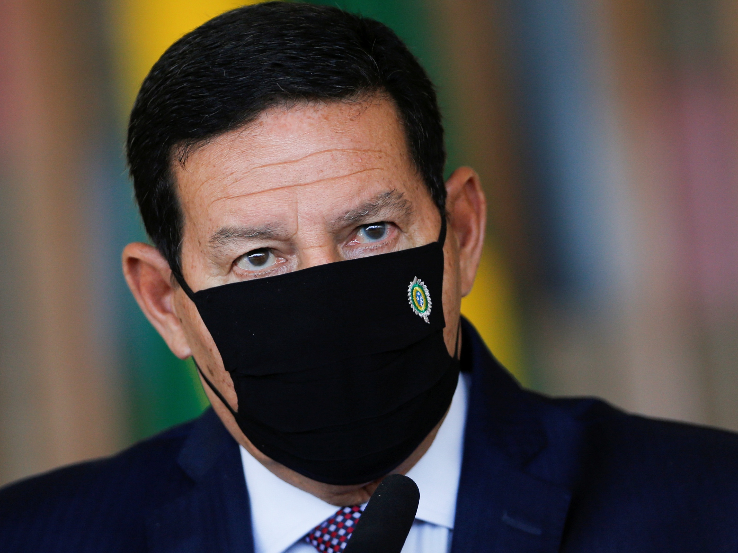 Mourão critica sistema de monitoramento após alta no desmatamento