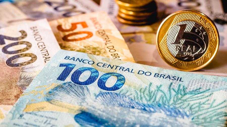 Maioria dos entrevistados pela pesquisa Ipespe acredita que a economia no Brasil está no caminho errado - Getty Images