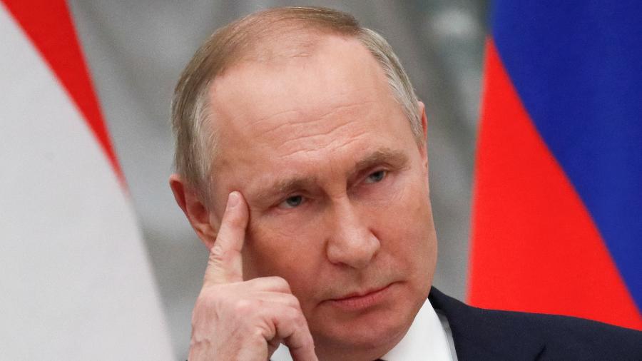Rússia, de Vladimir Putin, ameaçou acionar botão nuclear em caso de ação da Otan - Yuri Kochetkov/Reuters