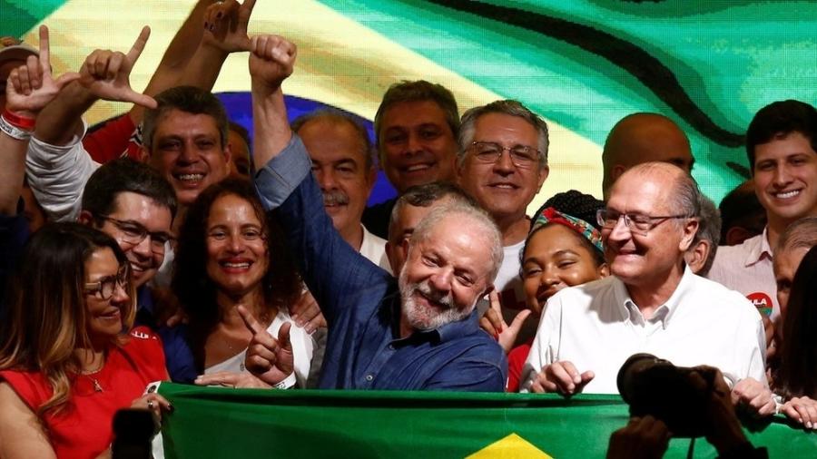Lula discursa após vencer as eleições - Reuters