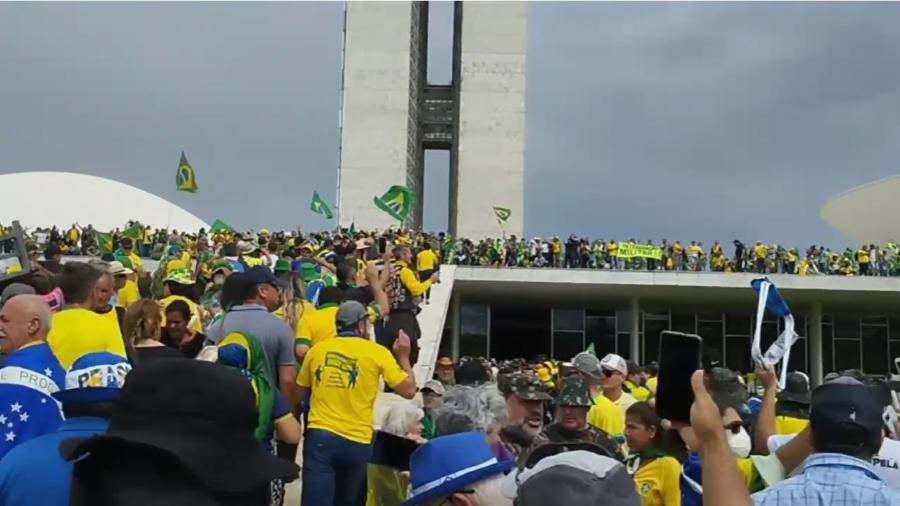 Apoiadores do ex-presidente Jair Bolsonaro invadiram e depredaram o Congresso Nacional, o Palácio do Planalto e o STF - Reprodução Twitter