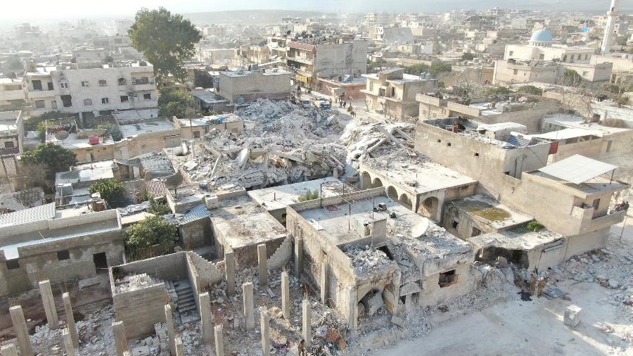 Imagem aérea de destruição causada na cidade de Jandaris, na Síria - REUTERS/Mahmoud Hassano