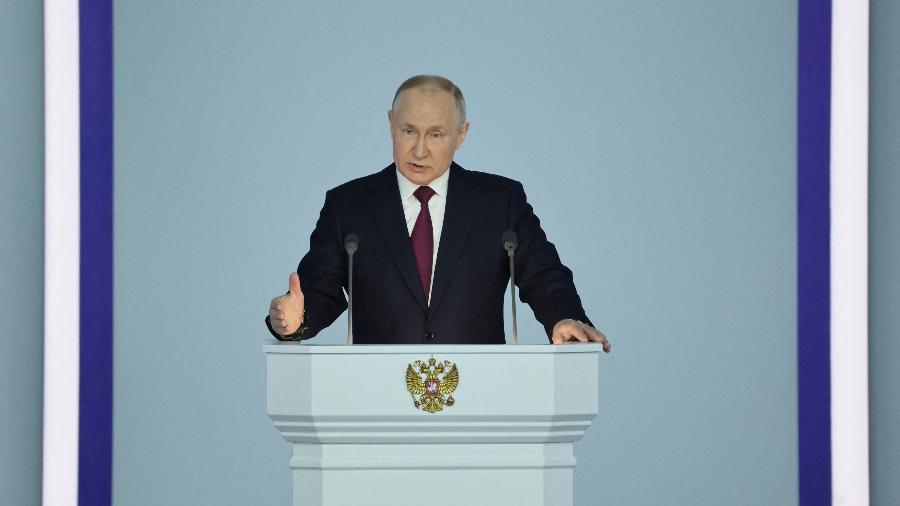 Vladimir Putin em discurso à nação, que aconteceu na Assembleia Federal em Moscou - 21.fev.2023 - Sputnik/Sergei Savostyanov/Pool Reuters