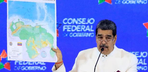 Maduro apresenta mapa da Venezuela com área de Essequibo incorporada ao país