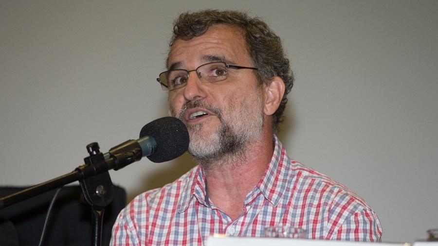 Valter Pomar criticou a mudança do estatuto do PT, considerada por ele como 'ilegal e ilegítima' Valter Pomar criticou a mudança do estatuto do PT, considerada por ele como 'ilegal e ilegítima'