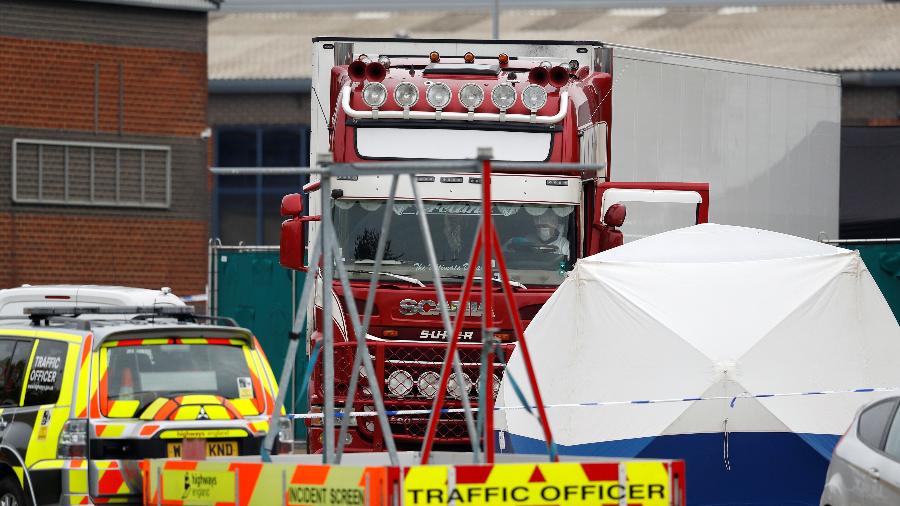 Caminhão com 39 corpos é encontrado no Reino Unido - Peter Nicholls/Reuters