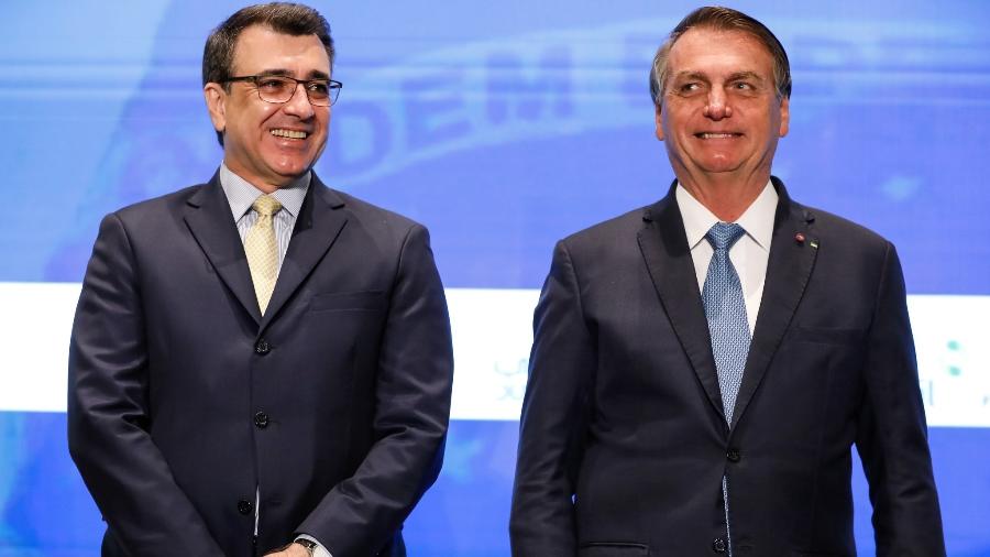O ministro das Relações Exteriores, Carlos França, e o presidente Jair Bolsonaro - Alan Santos/PR