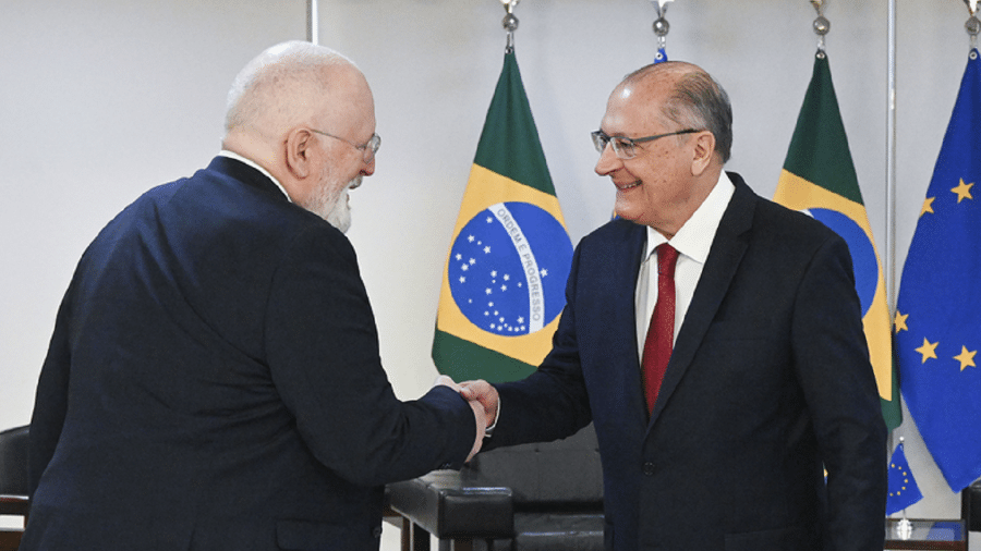O Presidente em Exercício, Geraldo Alckmin, em encontro com o Vice-Presidente Executivo da Comissão Europeia, Frans Timmermans  - 23.jan.2023 - Cadu Gomes/Planalto