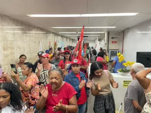 Movimentos ocupam Incra-AL e pedem que governo Lula tire indicado de Lira