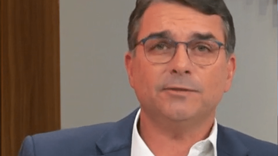 O senador Flávio Bolsonaro (PL-RJ) durante entrevista para a GloboNews O senador Flávio Bolsonaro (PL-RJ) durante entrevista para a GloboNews