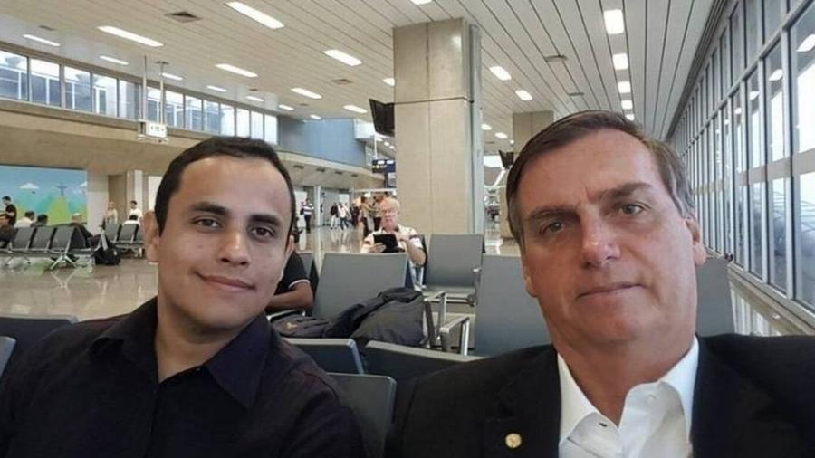 Tercio Arnaud Tomaz e o presidente Jair Bolsonaro - Facebook/Reprodução