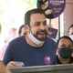 30. set. 2020 - Guilherme Boulos (Psol) visita o Largo 13 de Maio, em Santo Amaro, na zona sul de São Paulo - Fábio Vieira/Fotorua/Estadão Conteúdo