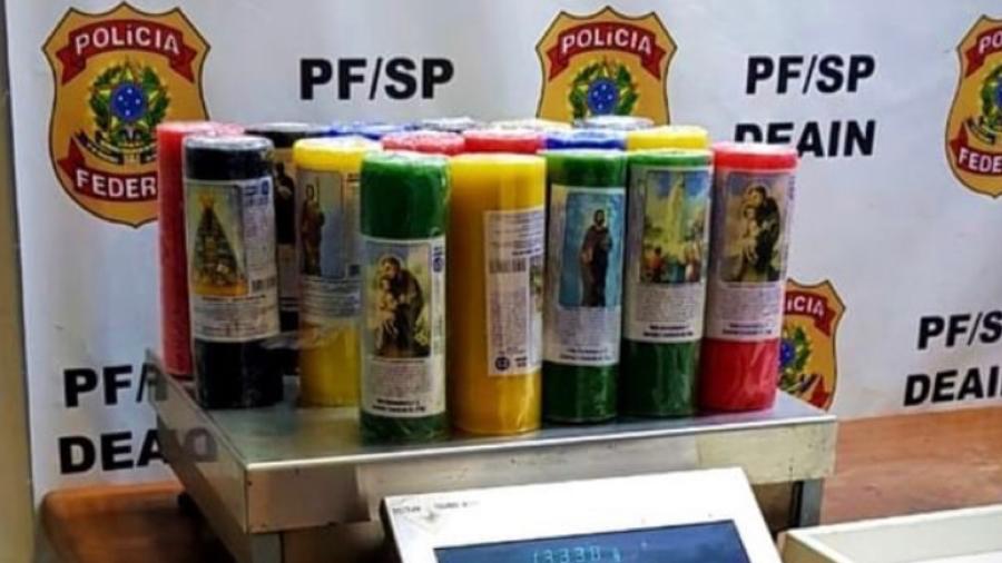 Droga apreendida no Aeroporto Internacional de São Paulo estava escondida em 18 velas religiosas - Reprodução/ Polícia Federal