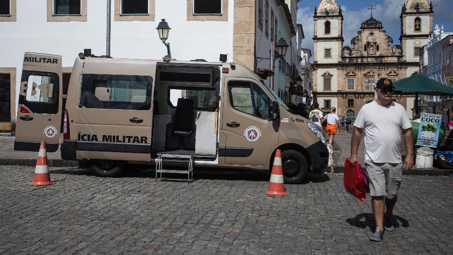 Base da Policia Militar em praça que serve como porta de entrada para o Pelourinho, localizado no Centro Histórico de Salvador, na Bahia