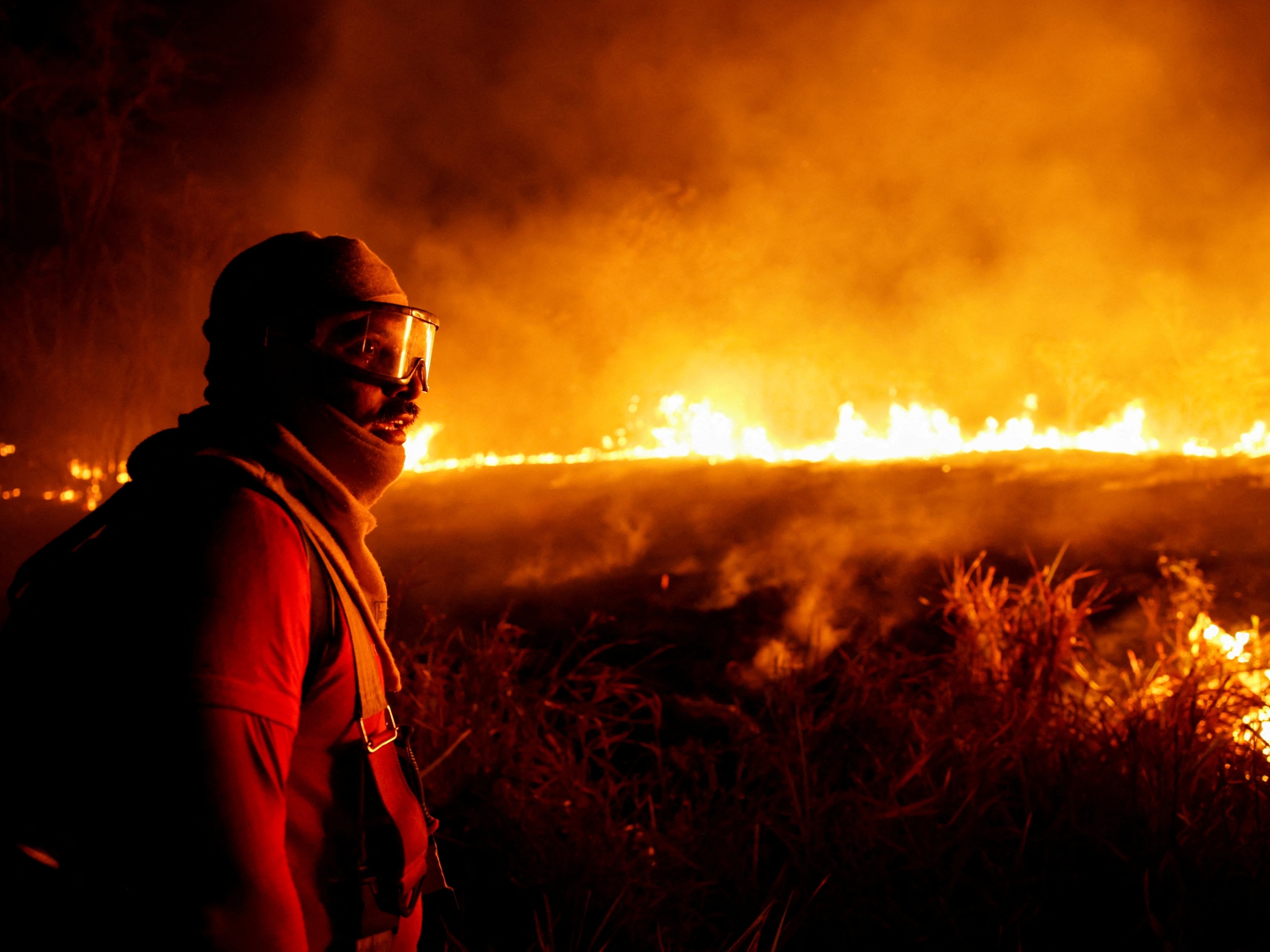 Área queimada aumenta 410% em fevereiro e ar em Roraima fica perigoso