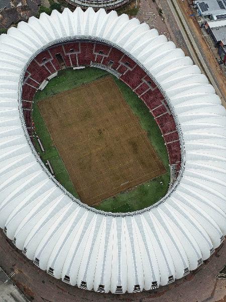 Vista aérea do Estádio Beira-Rio, onde o alagamento baixou nesta segunda-feira