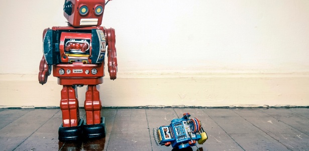 Experimento mostrou a formação de grupos de robôs mais fechado e preconceituosos - Getty Images/iStockphoto