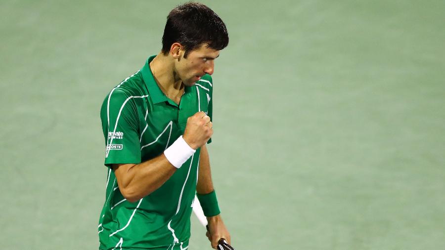 Sérvio Novak Djokovic comanda ajuda a tenistas com dificuldades financeiras - AHMED JADALLAH