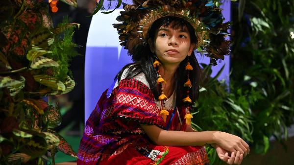 Ativista indígena Txai Suruí: saída para a Amazônia passa pela ciência dos povos originários