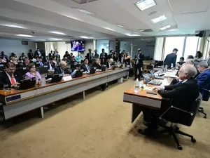 CAE do Senado aprova indicados por Lula para diretorias do BC